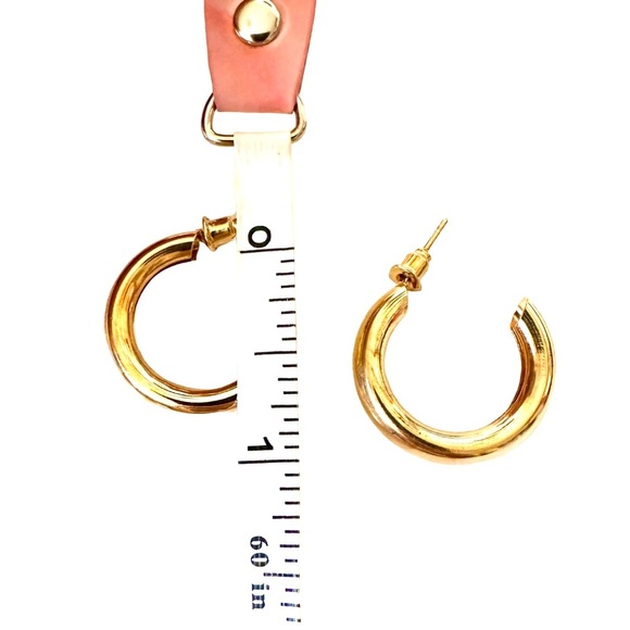 🔴 5 for $10 ONE PAIR Gold Tone Round Shaped Stud Earrings - Picture 3 of 3